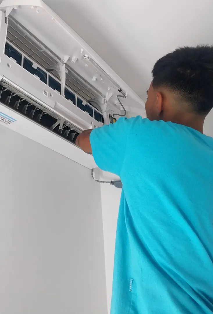 Mantenimiento de equipos de aire acondicionado BGH